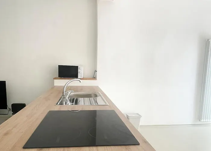 Casa Mondrian - Ambrogio Host 아파트 볼로냐