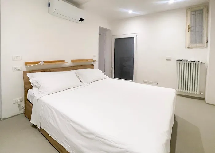 Casa Mondrian - Ambrogio Host