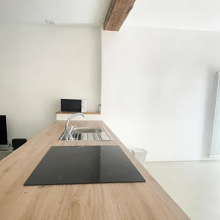 Casa Mondrian - Ambrogio Host アパート ボローニャ