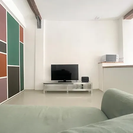 Casa Mondrian - Ambrogio Host Apartamento Bolonia